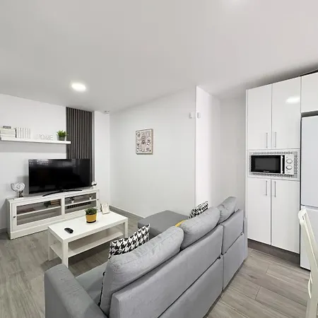 Benahavis Iii Airport Apartment Malaga