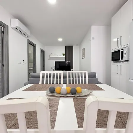 Benahavis Iii Airport Apartment