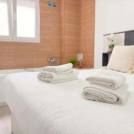 Benahavis Iii Airport Apartment